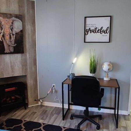 Perfect Combo Of Charm & Comfort- 2Bedroom Home Noblesville Bagian luar foto