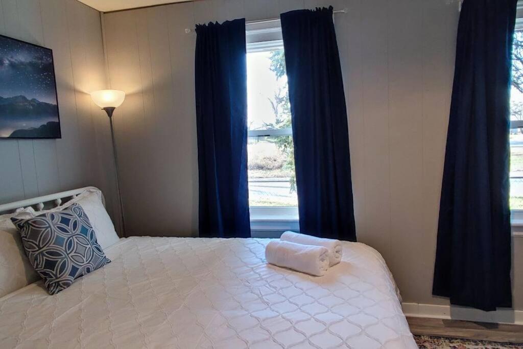 Perfect Combo Of Charm & Comfort- 2Bedroom Home Noblesville Bagian luar foto