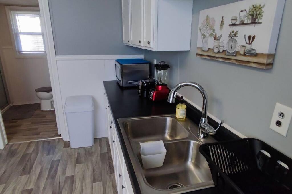 Perfect Combo Of Charm & Comfort- 2Bedroom Home Noblesville Bagian luar foto